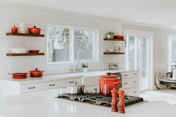 Who Chooses the Title Company in a FSBO Sale?